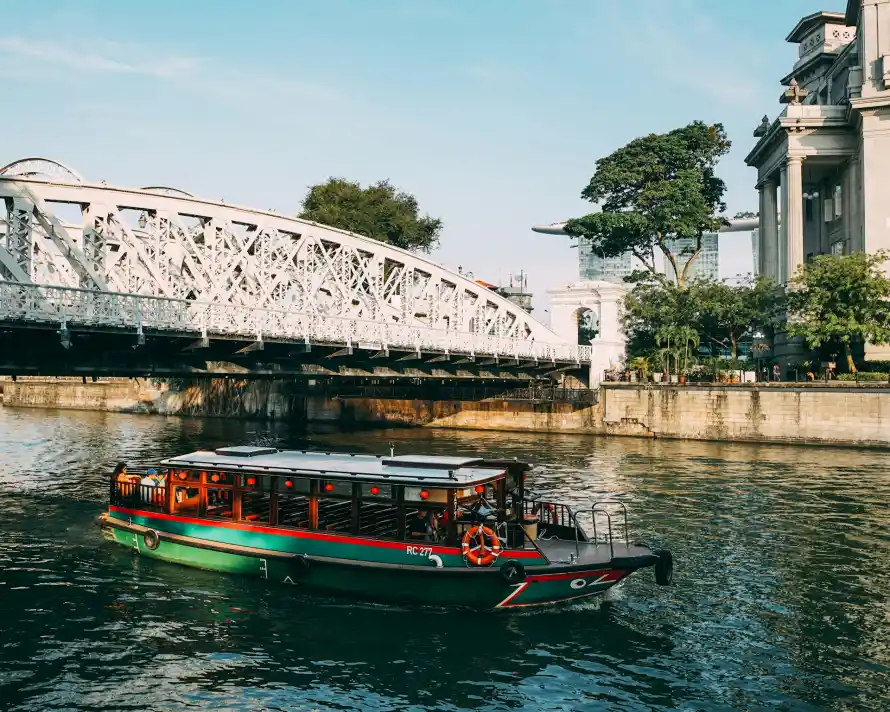 singapore-river-cruise-sunset.webp