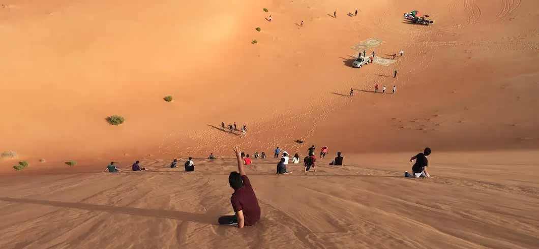 Tourist-Saudi-Arabia.jpg.webp